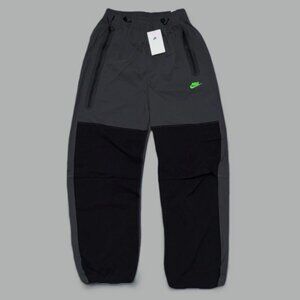 Nike Tech Woven Oversized Pants Black/Gray HM7158-060 Men's Size Small.
